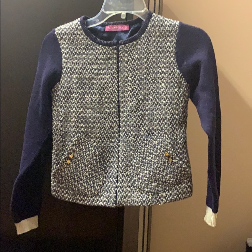 Val Max zip up jacket/cardigan.